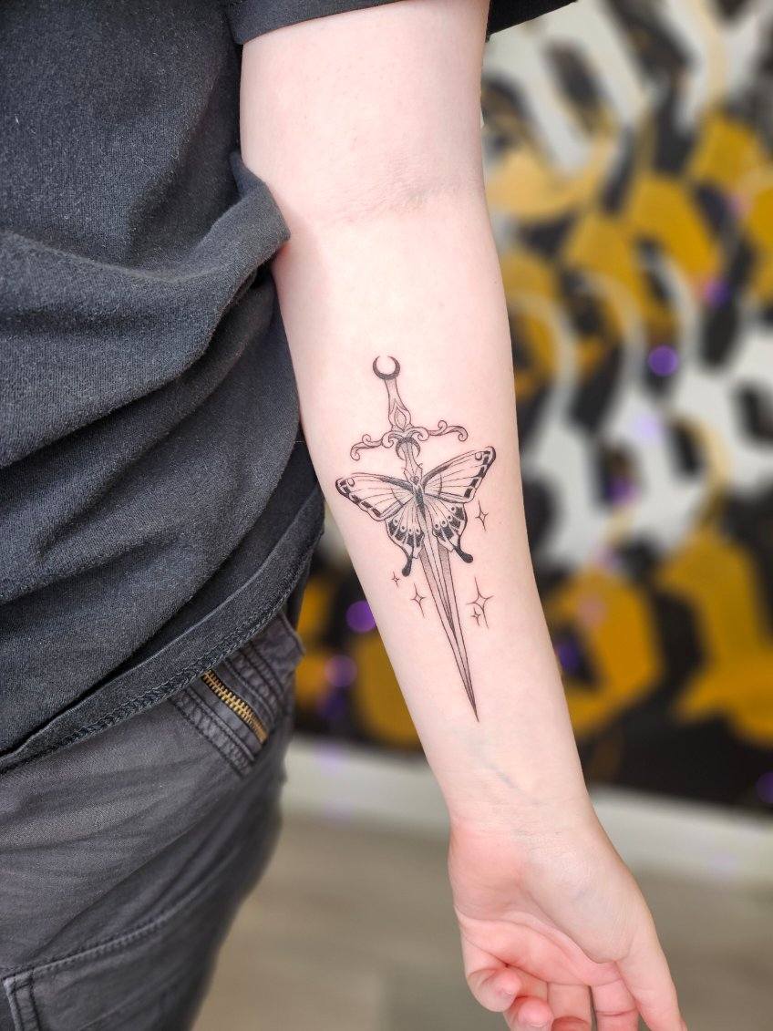 First tattoo, Anri's straight sword : r/darksouls3